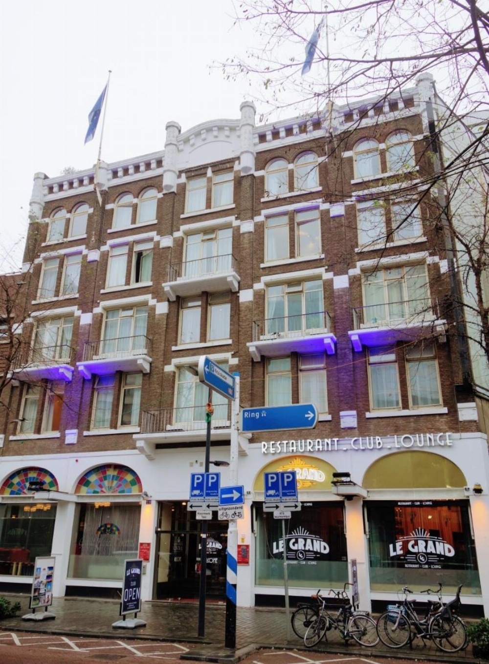 Grand Hotel Central Image 14