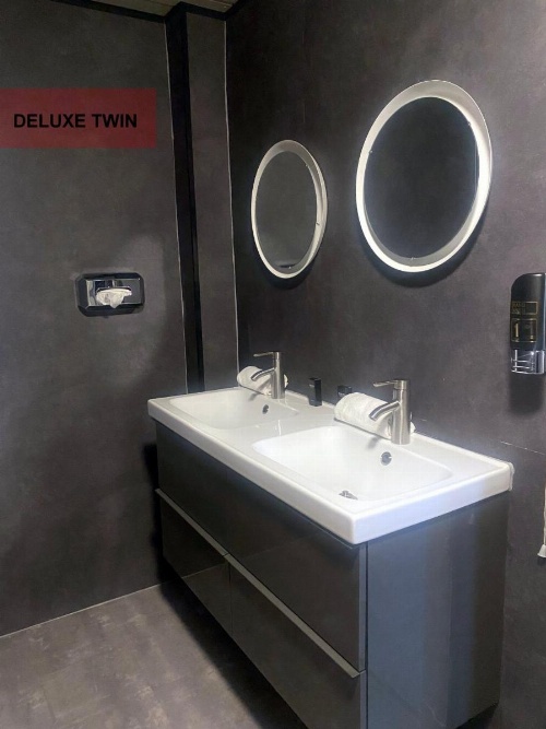 Grand Hotel Central image 49